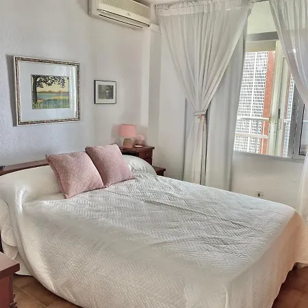 Apartment T Hercules Apto 6 Pax Vistas Al Mar, Aire Ac Wifi Inmo Leo Playa De San Juan
